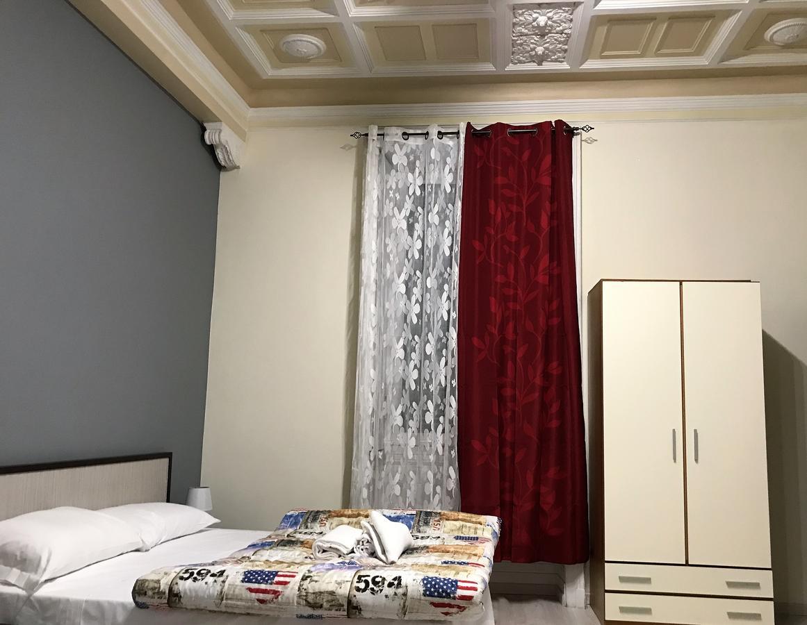 Hotel Paris Milan Bagian luar foto